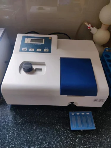 Double Beam Uv Vis Spectrophotometer